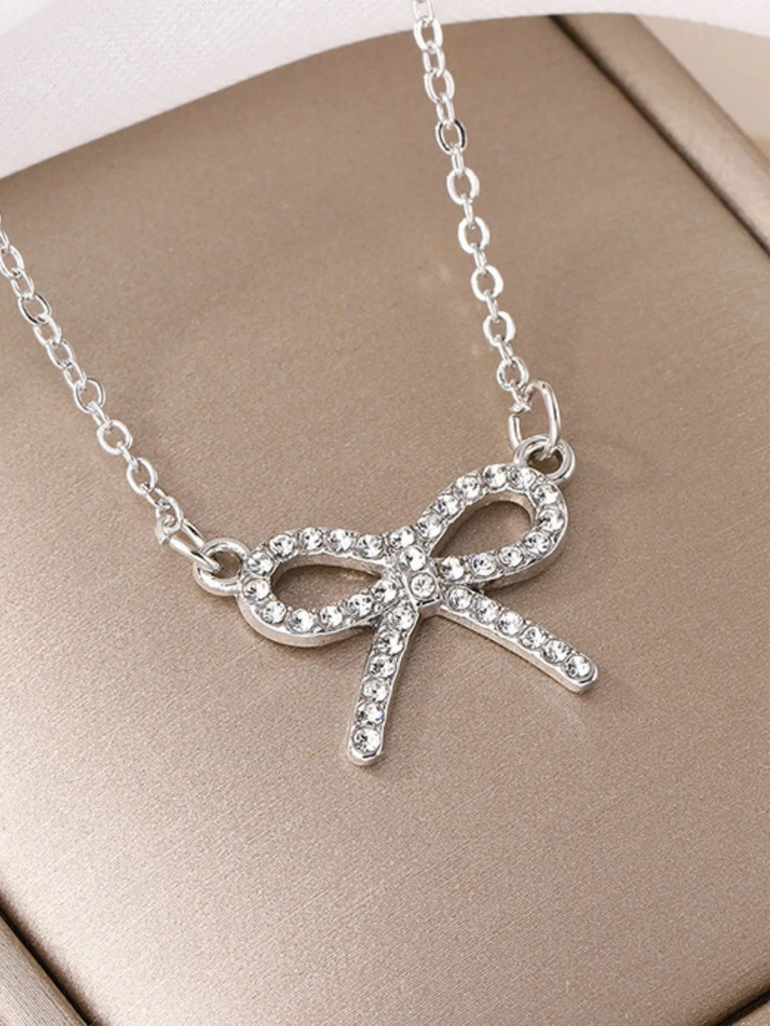 Zircon Bow Pendant Necklace | 18K Gold-Plated Dainty Jewelry