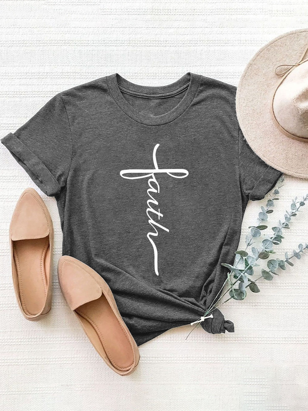 Letter Graphic Tee | Round Neck Short Sleeve Top in 3 Colors