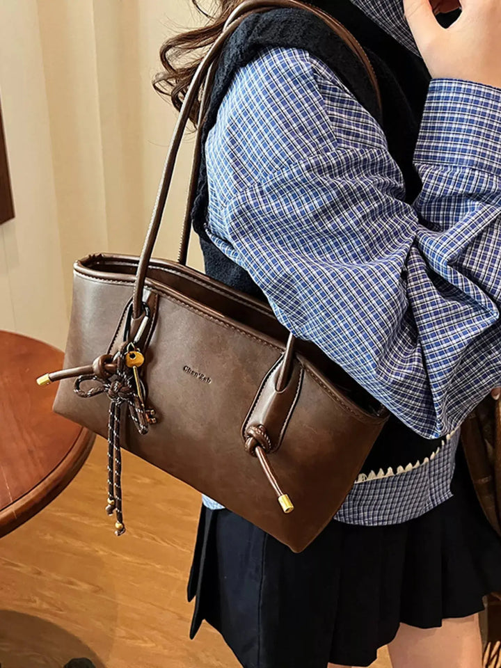🤎 Knotted Tassel Shoulder Bag