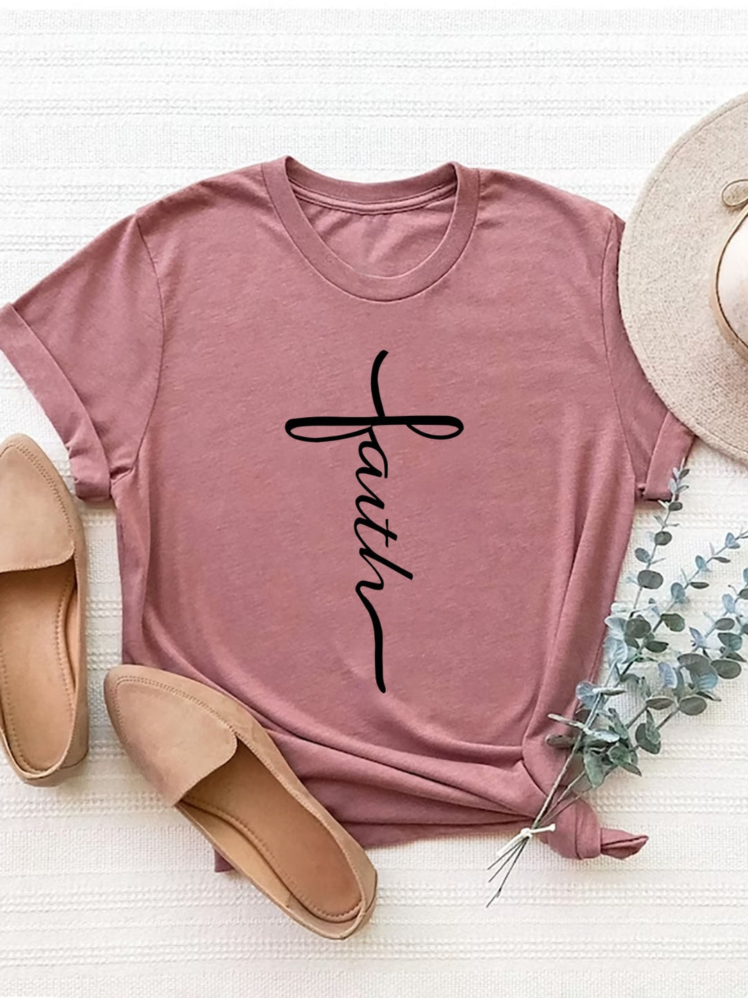 Letter Graphic Tee | Round Neck Short Sleeve Top in 3 Colors