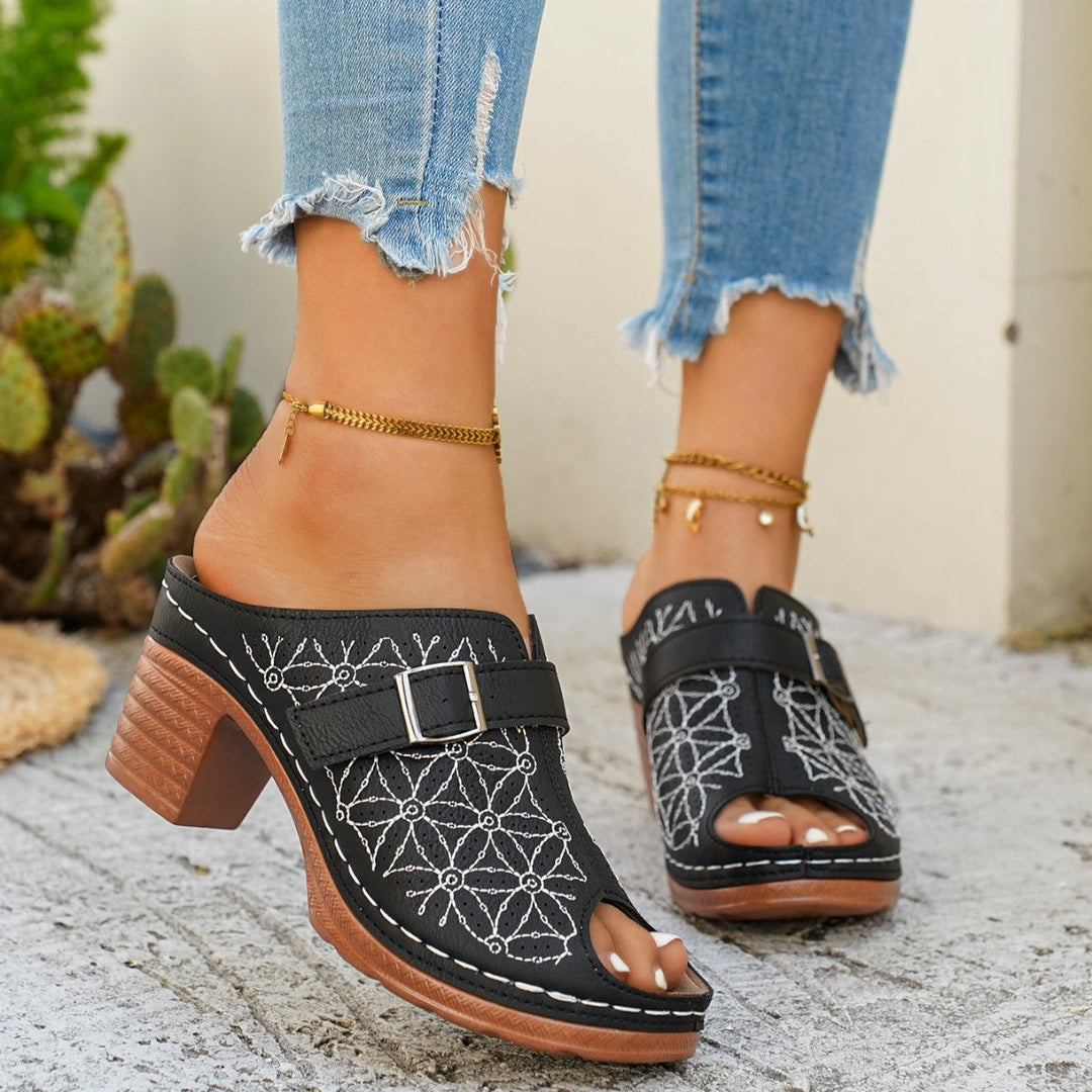 Buckle Decor Block Heel Sandals